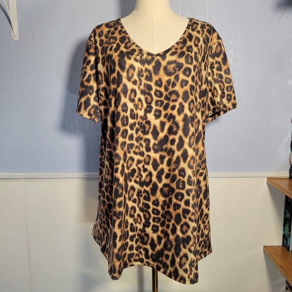 L&B Lucky & Blessed Extra Large Black Brown Animal Print V Neck Shortsleeve Tee - Picture 1 of 8